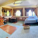 Ananda Guest House