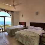 Hotel Caracol Plaza