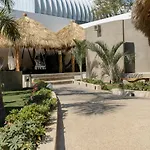 Hotel Camino Del Sol