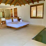 Eco Villas La Flia