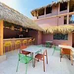 Viajero Puerto Escondido Hostel
