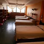 Madre Tierra Hostal