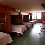 Madre Tierra Hostal