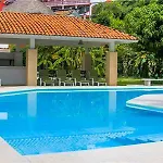 Hotel Nayar