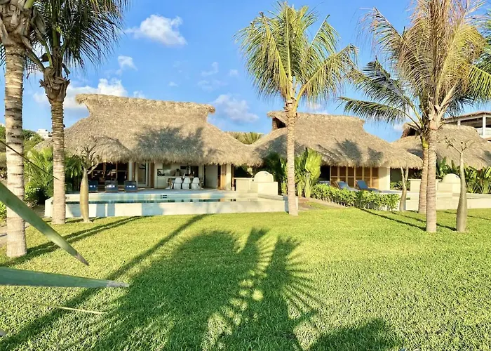 Eco Villas La Flia