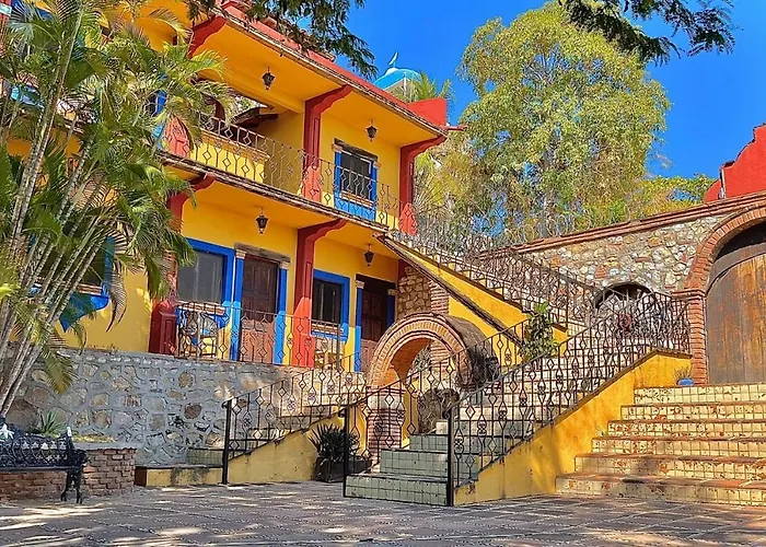 Hotel Rancho Escondito