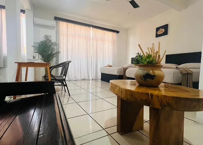 Room In Guest Room - Apartment With Blacony And Sea View