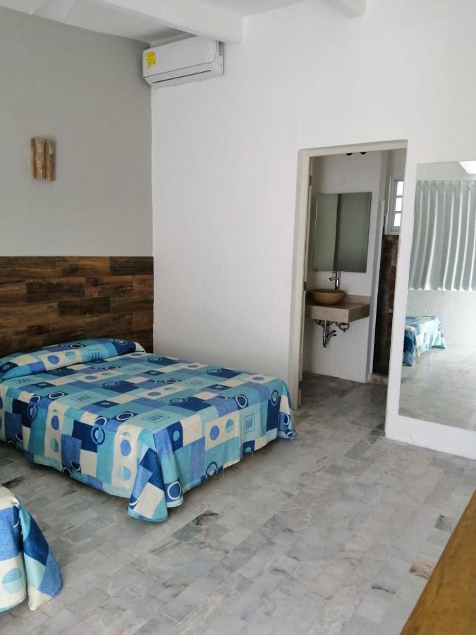 Mexicana Puerto Escondido Hotel 3*