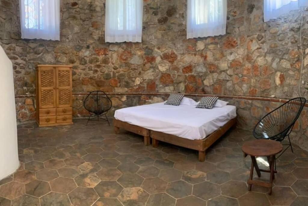 Casa Gaudi A 3 Mn Caminando De La Playa Carizalillo * Puerto Escondido (Oaxaca)