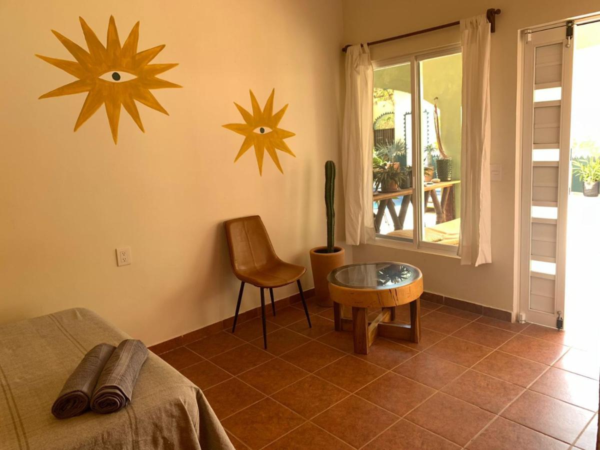 The Pineapple Mansion 4*