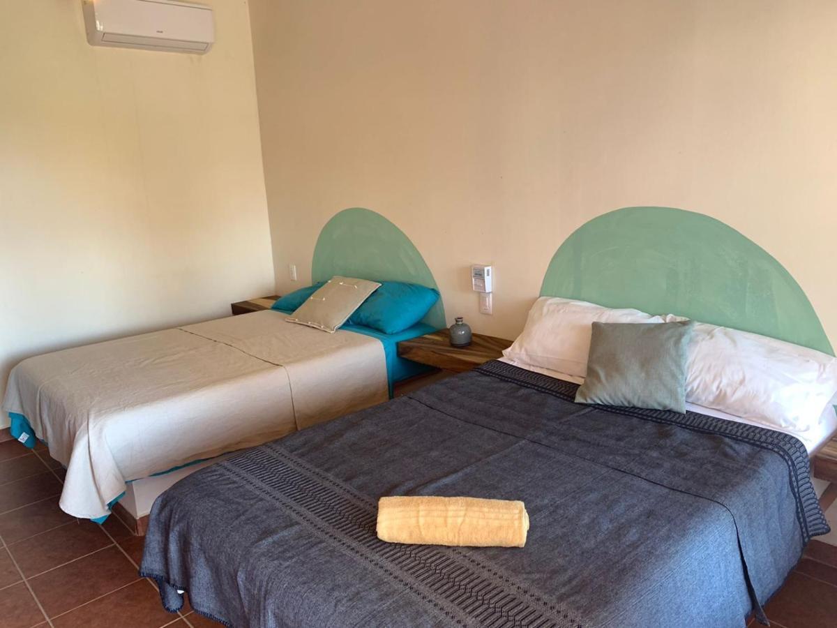 The Pineapple Mansion Hotel Puerto Escondido (Oaxaca)