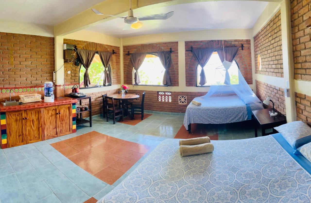 Hotel Ananda
