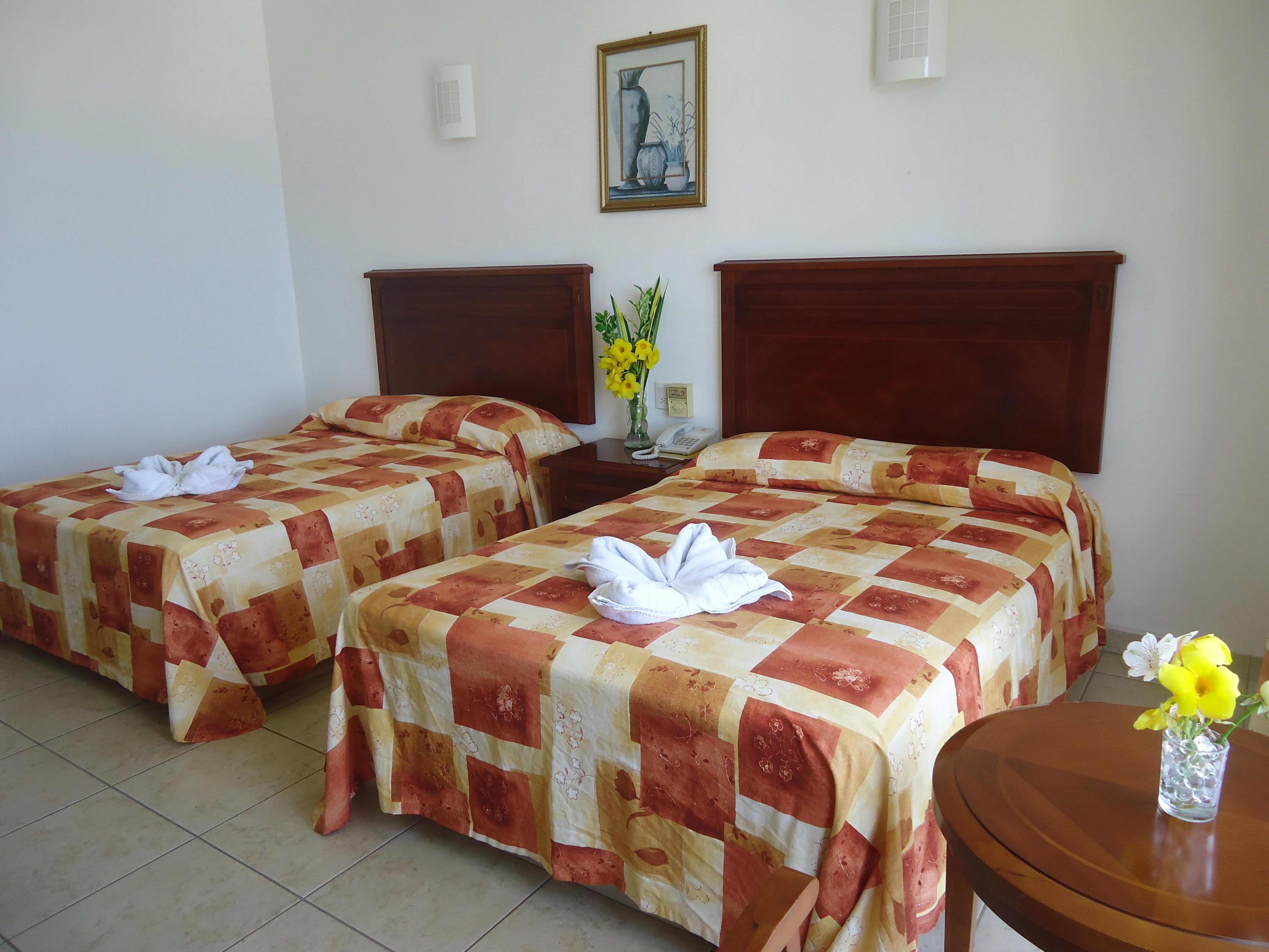 Caracol Plaza 3*