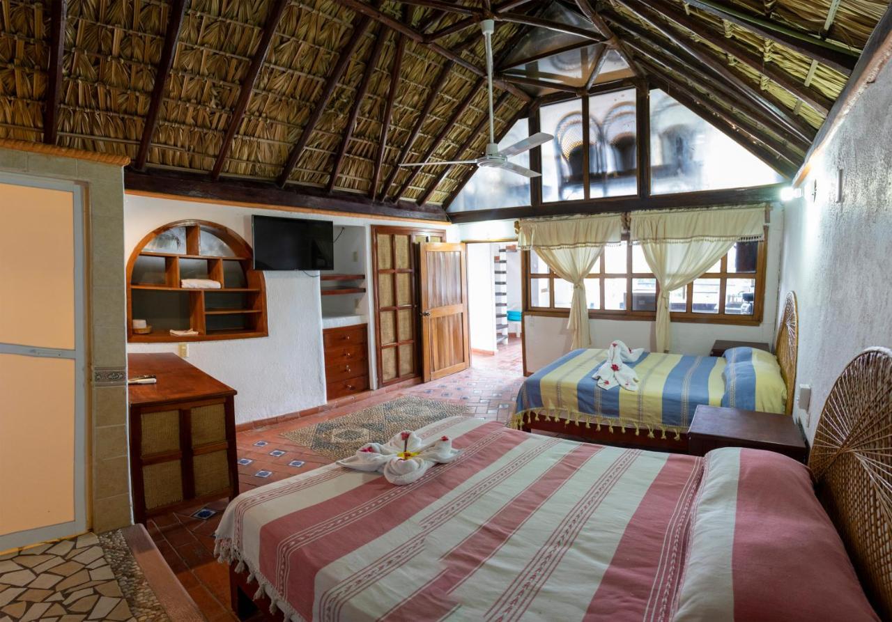 Y Acuario Hotel Puerto Escondido (Oaxaca)