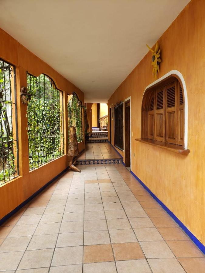 Le Petit Hotel