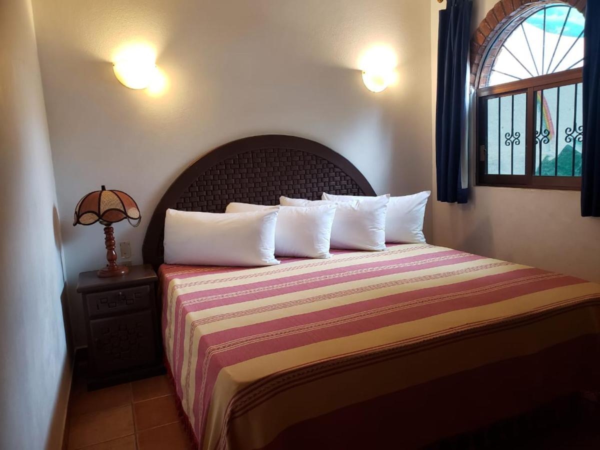 Le Petit Hotel *