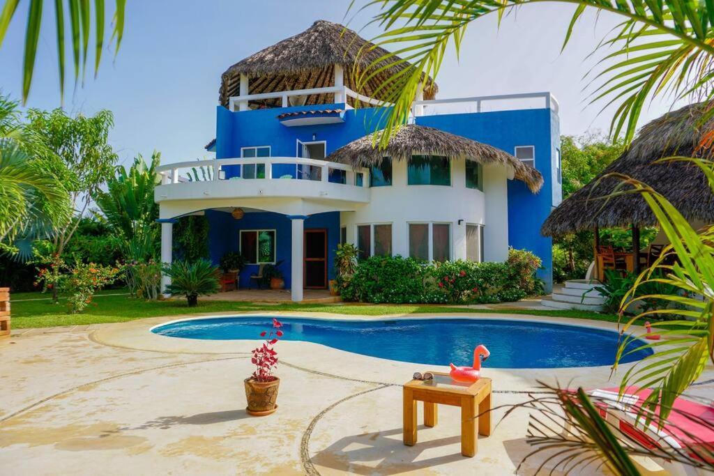 Casa Bibi Ac Wifi Starlink Kitchen Fully Equipped Swimming Pool Hot Water *
