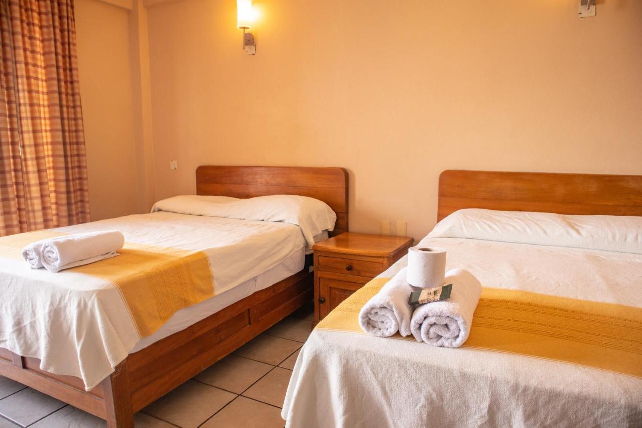 El Mirador Hotel 3*