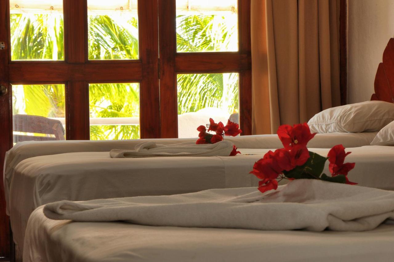 Y Acuario Hotel 2*