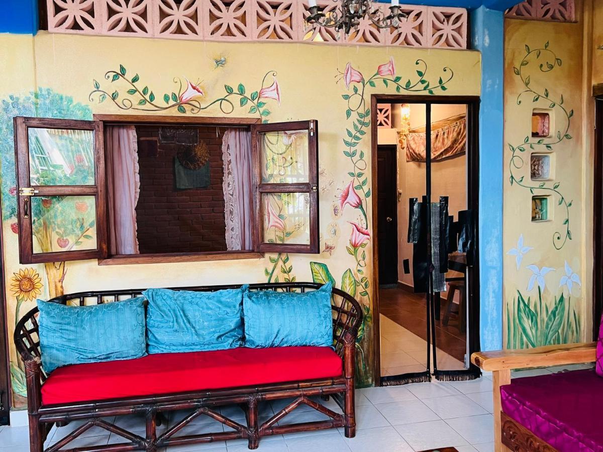 Hotel Ananda *
