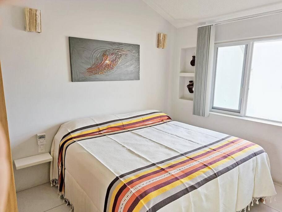 Apartamento 2bdr -rocks At Mikasa- Near Beach, Pool, King Beds, Ac, Fast Wifi *