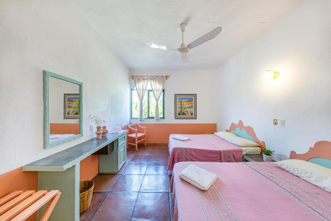 Hotel Flor De Maria Puerto Escondido (Oaxaca)