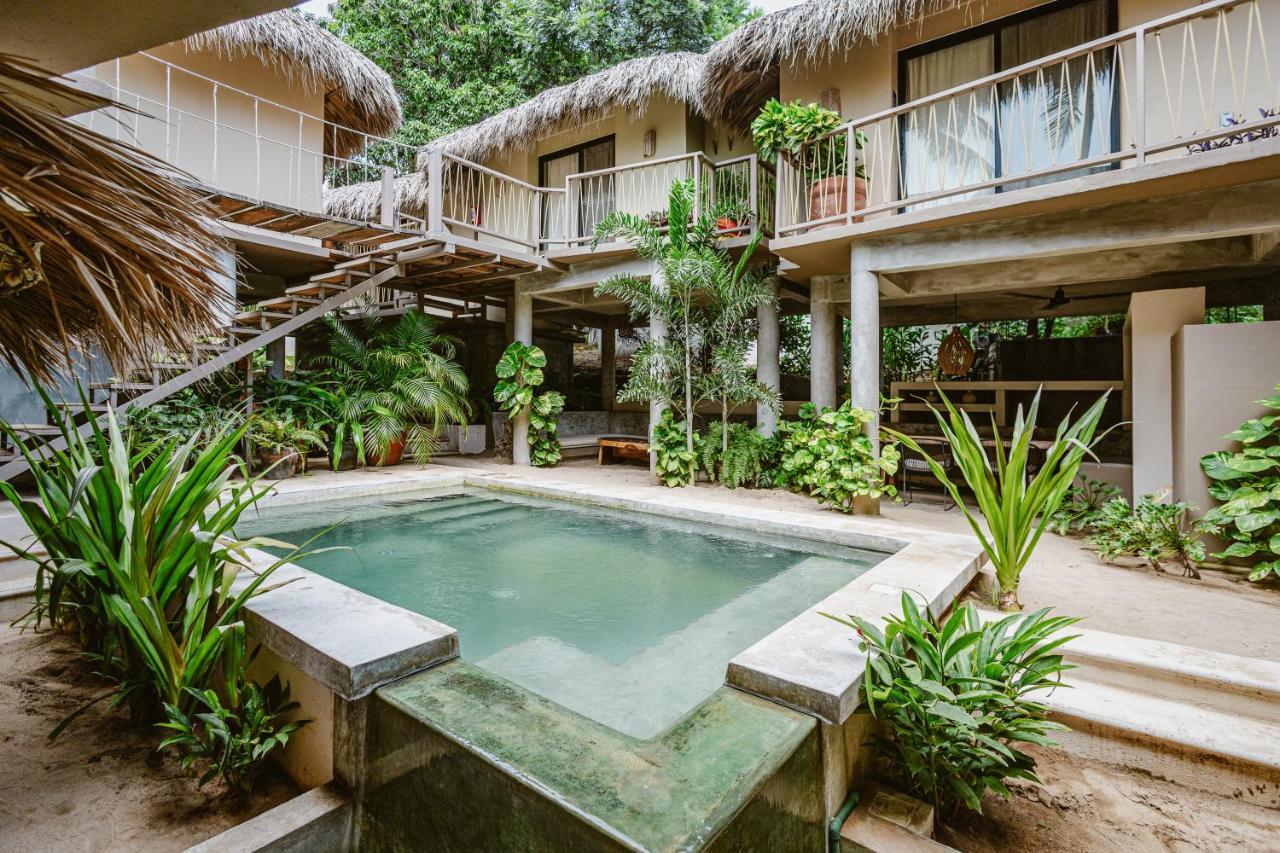 Raiz Boutique Hotel *