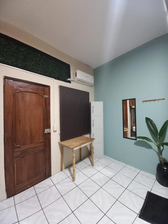 Hostal Chante *