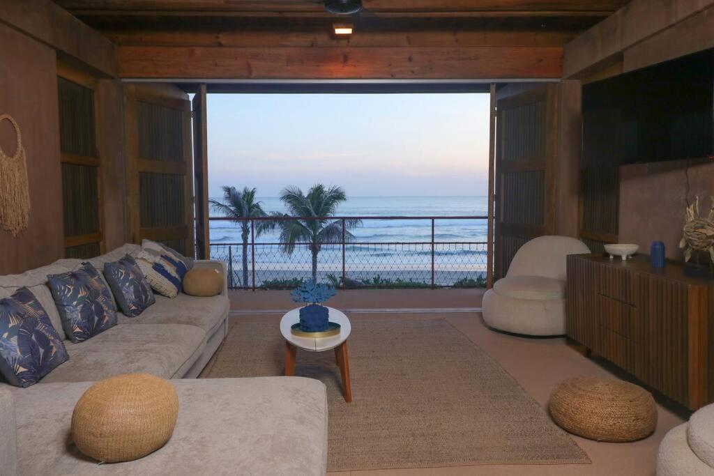 Increible Casa Frente A La Playa * Puerto Escondido (Oaxaca)
