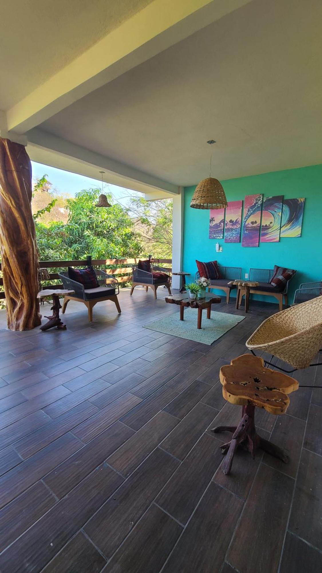 Mar De Fondo Bed & Breakfast *