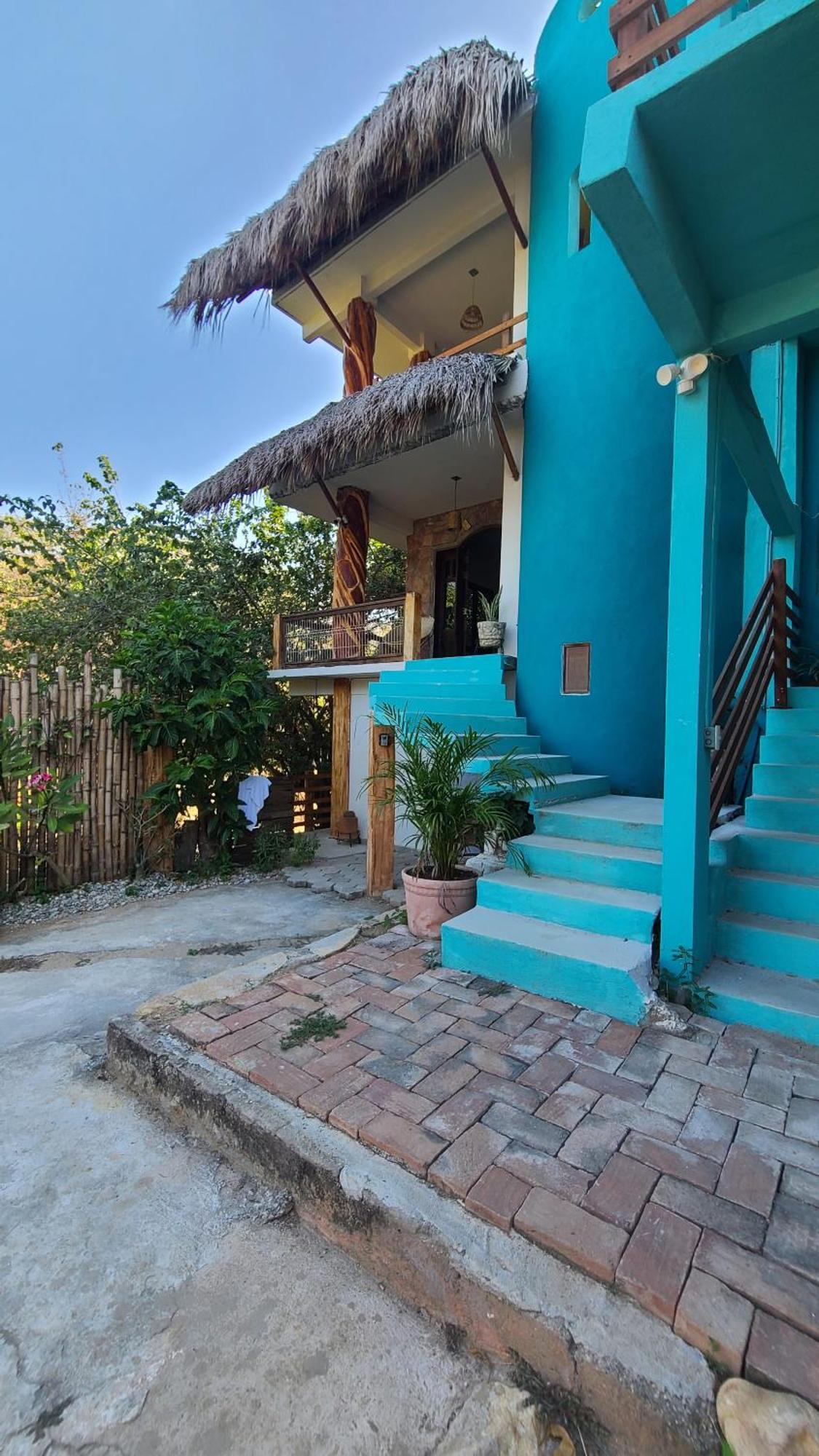 Mar De Fondo Bed & Breakfast