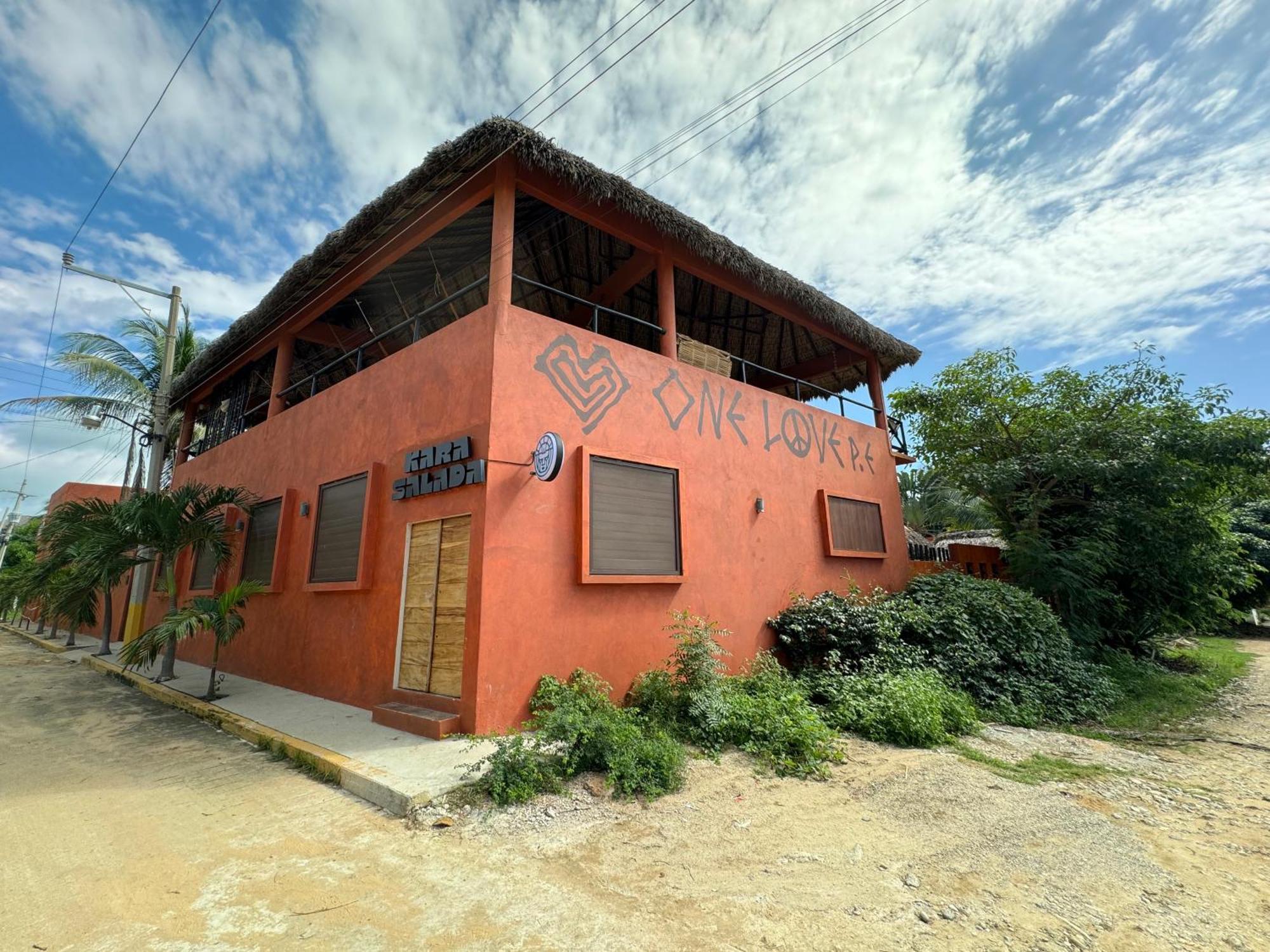 Apartahotel One Puerto Escondido