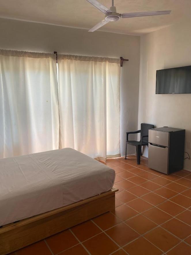 Y Acuario Hotel