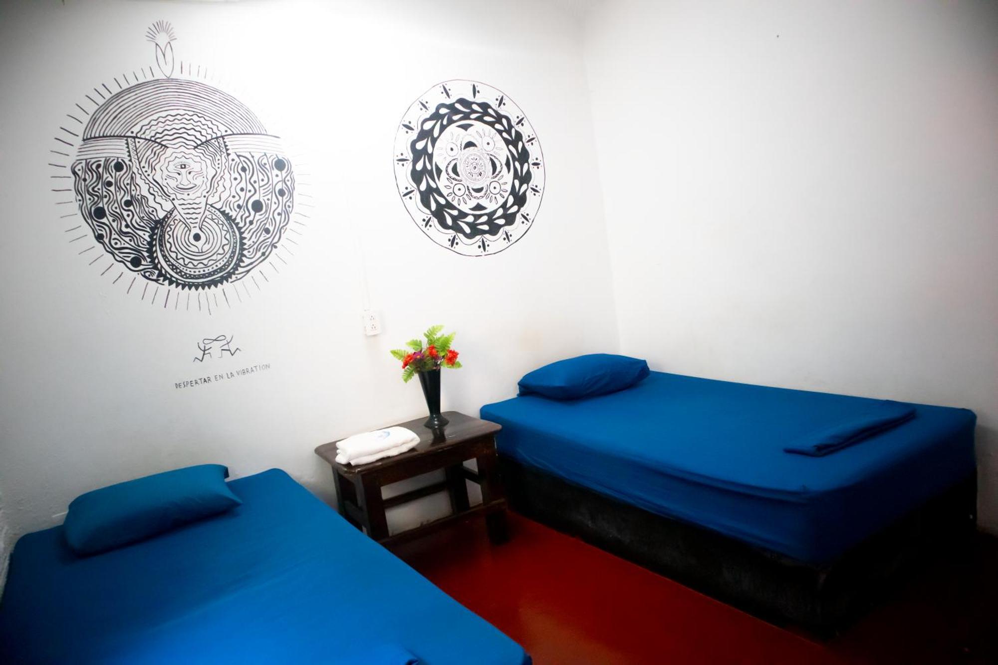 Shalom Hostel *
