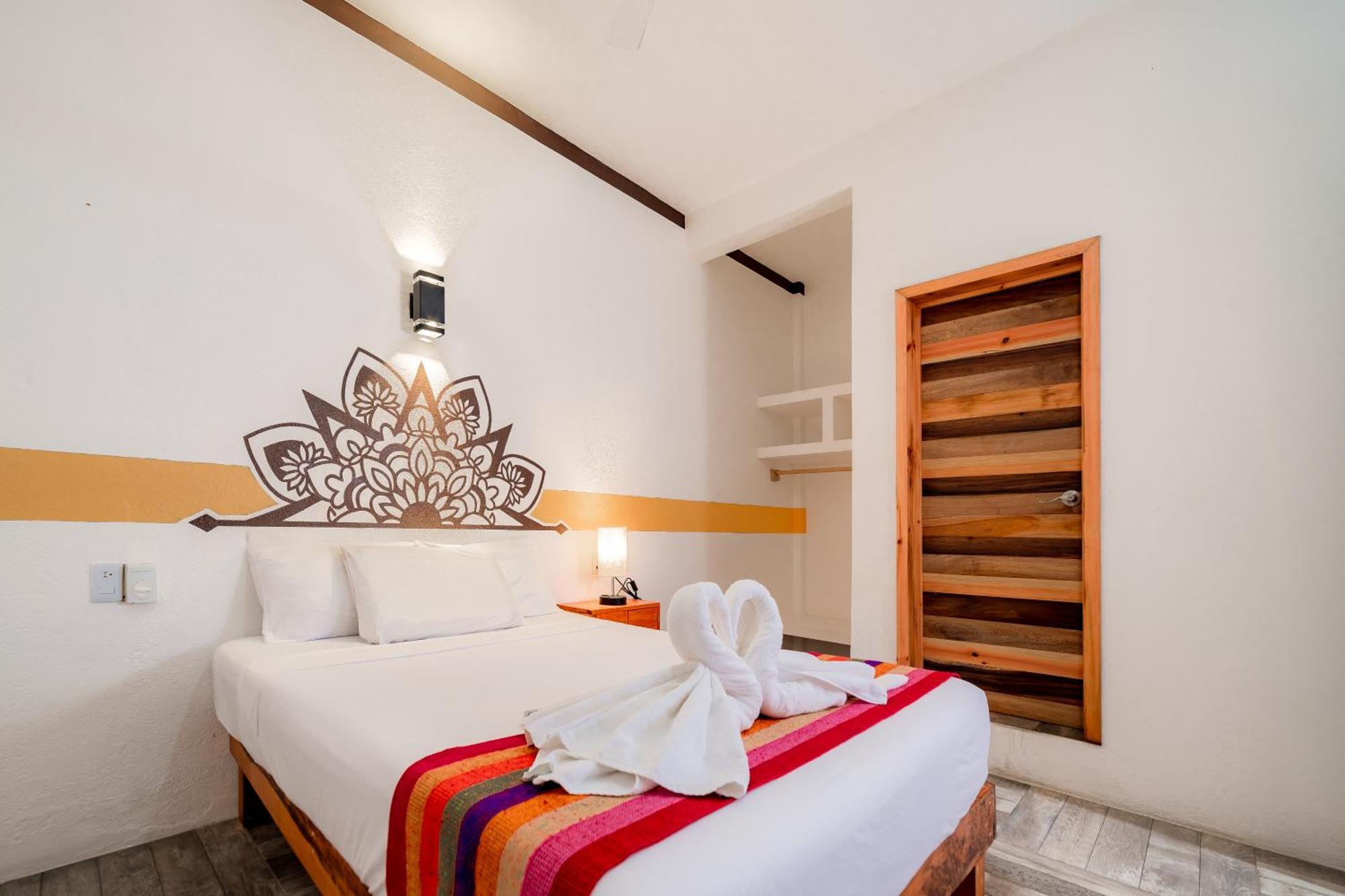 Hotel Axolotl *