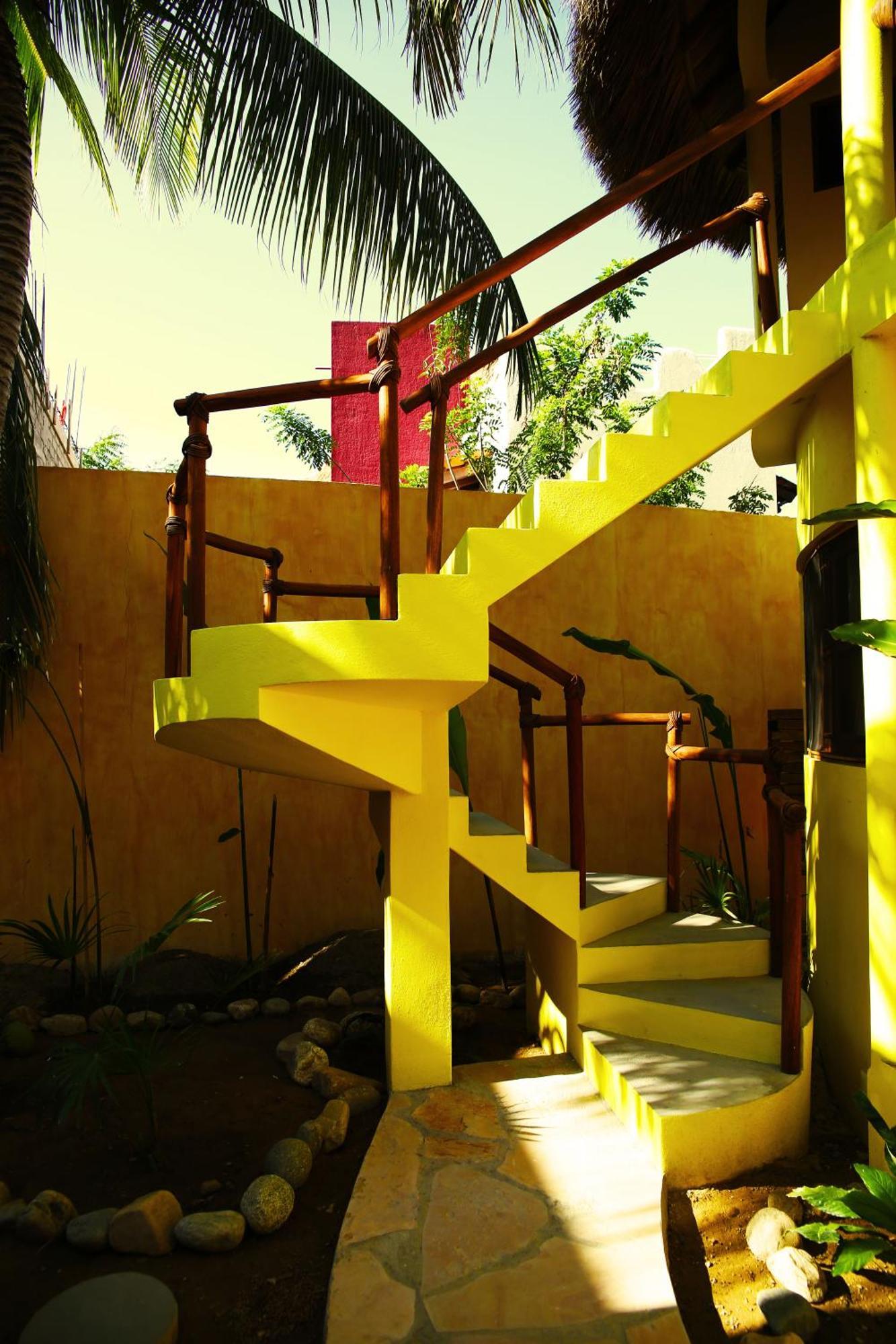 One Puerto Escondido Apartahotel