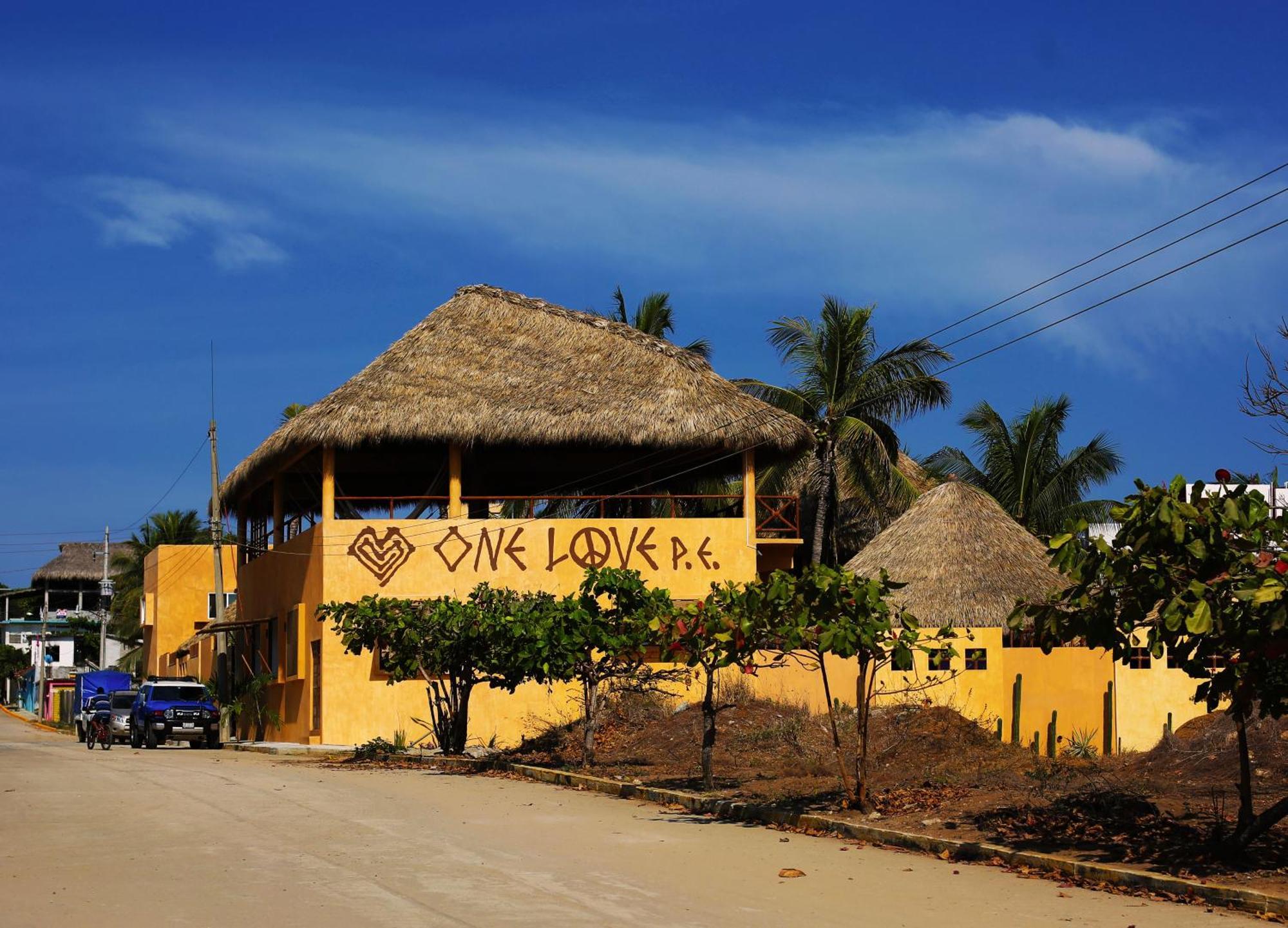 One Puerto Escondido *