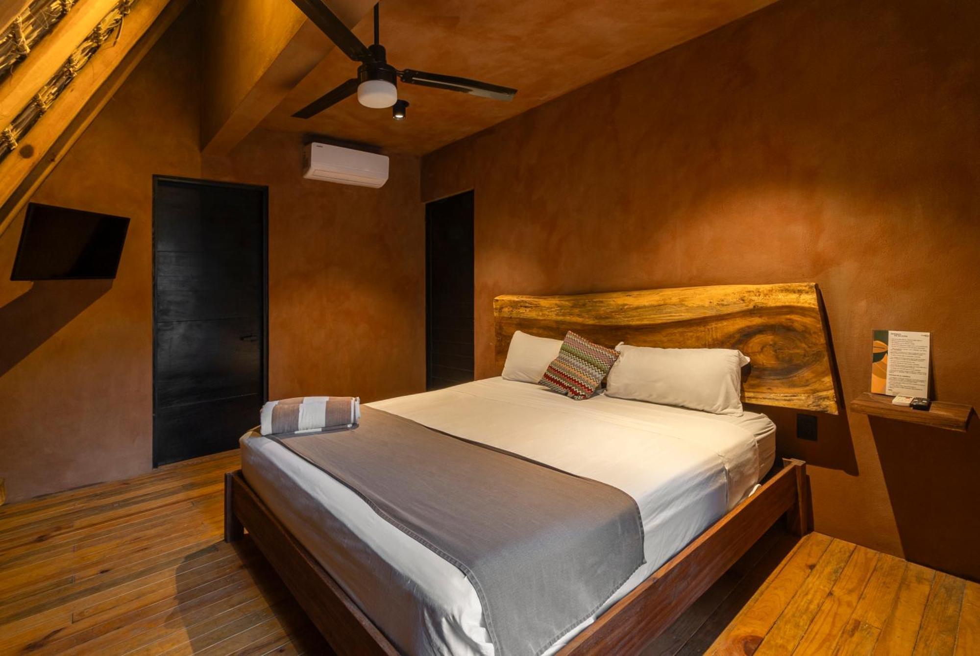 Punta Navi - Adults Only - Boutique *