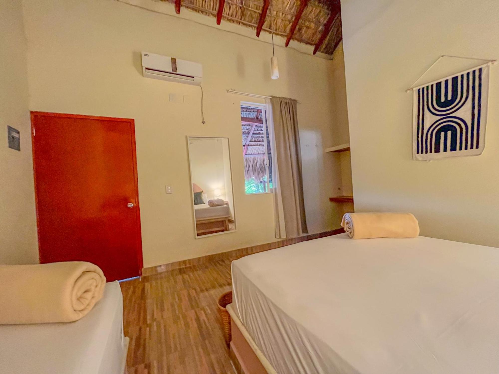 Hotel Viajero Puerto Escondido