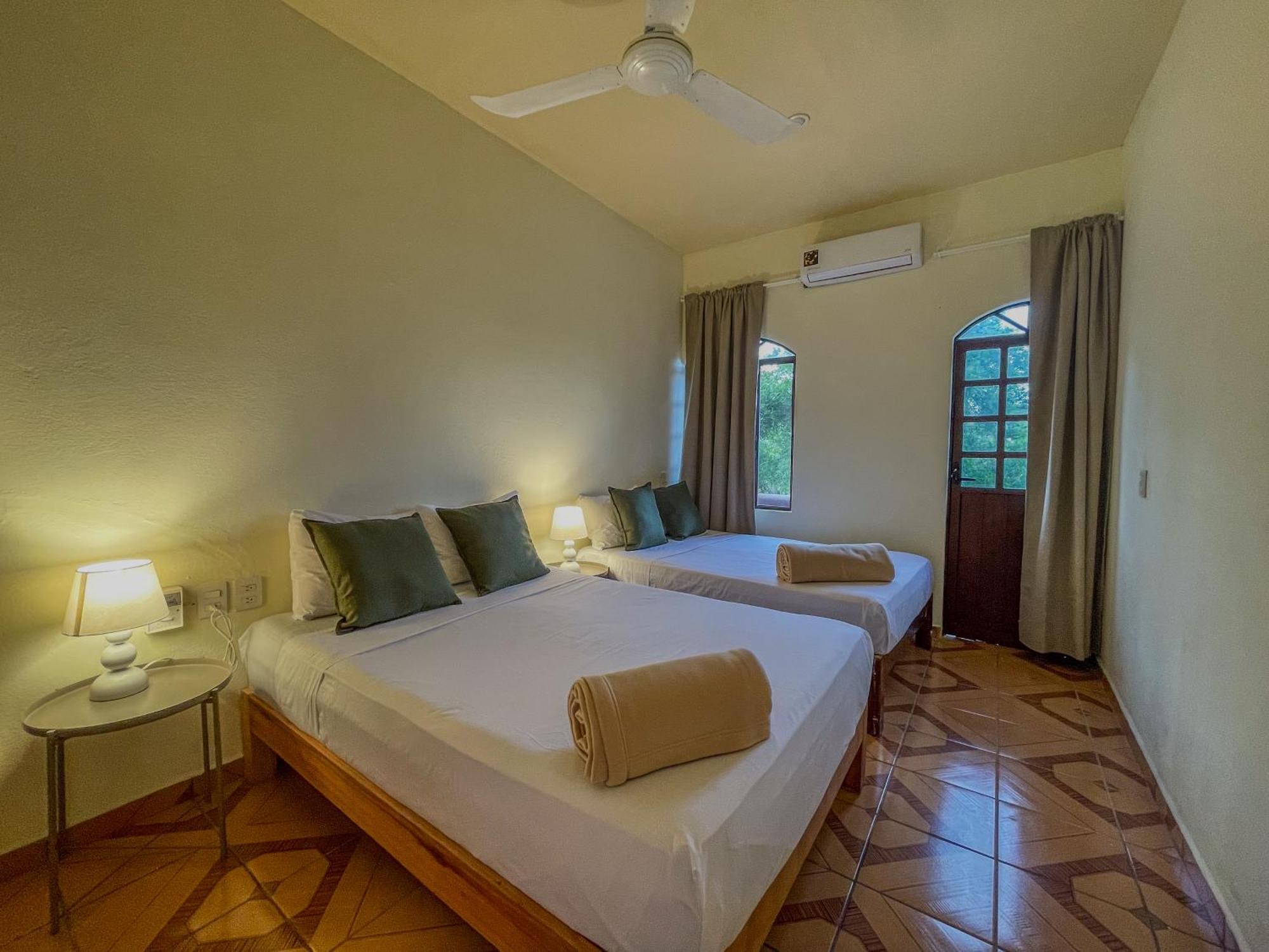 Hotel Viajero Puerto Escondido