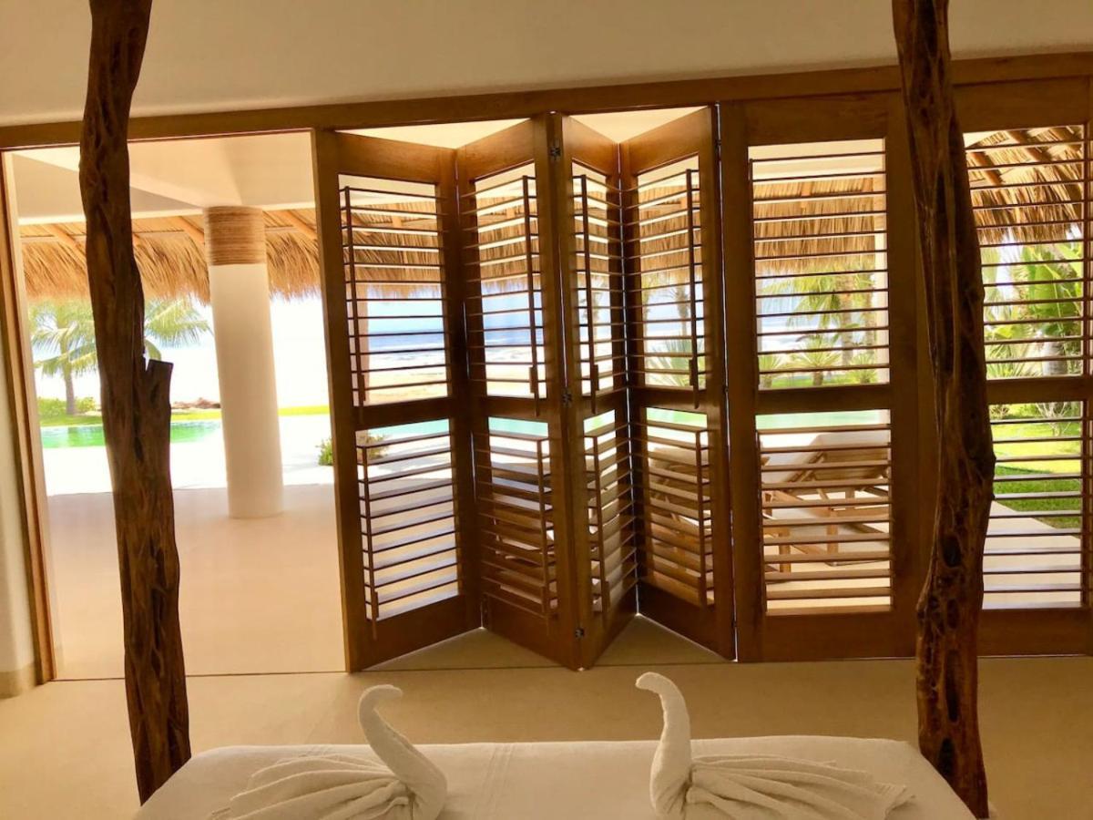 Villa Casa Mona - Beachfront Luxury - Verified Listing *
