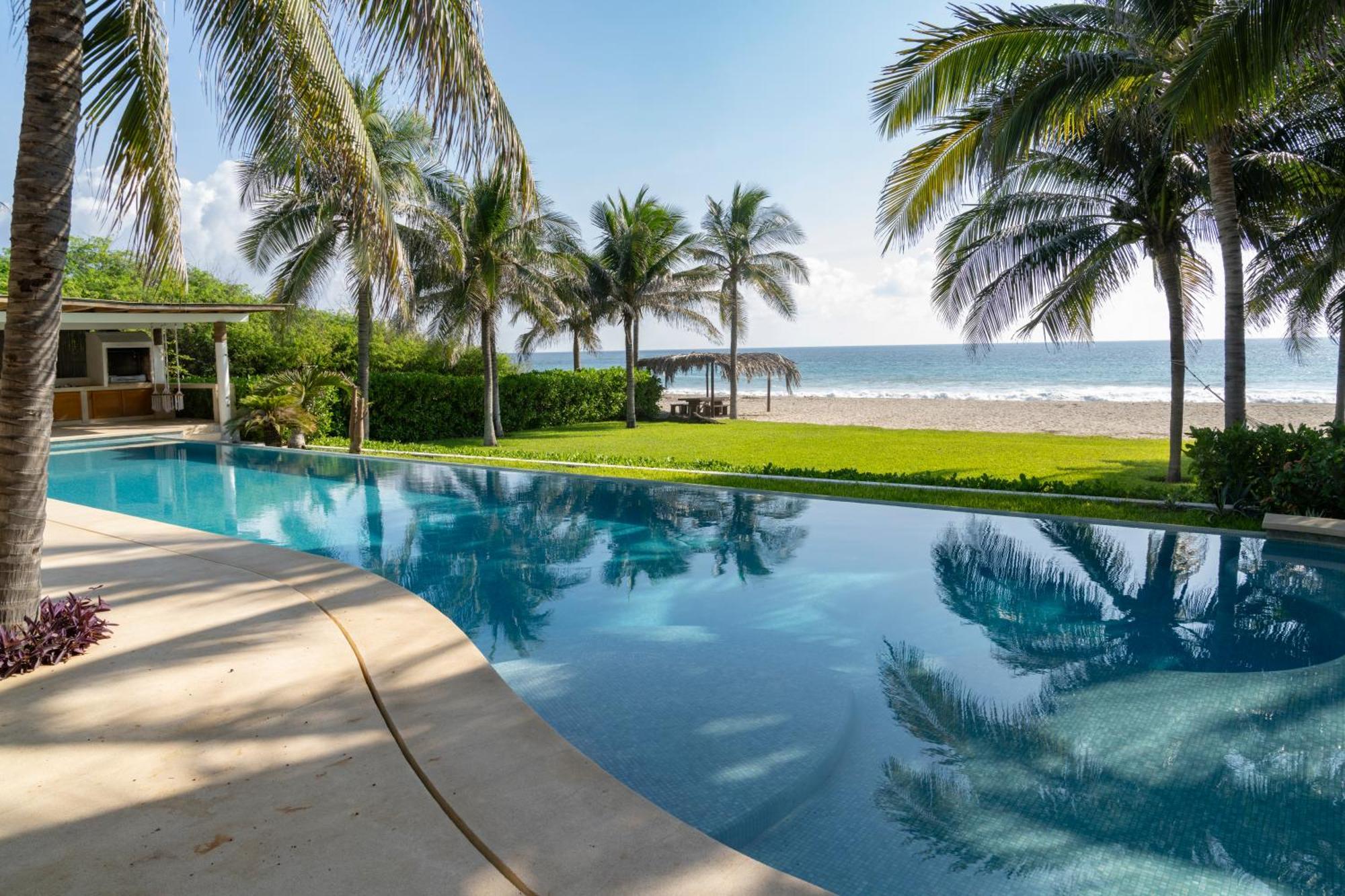 Casa Mona - Beachfront Luxury - Verified Listing Villa Puerto Escondido (Oaxaca)
