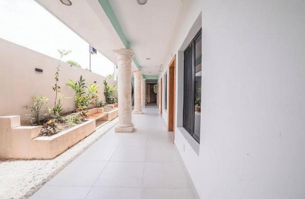 Casa Leovi Hotel *