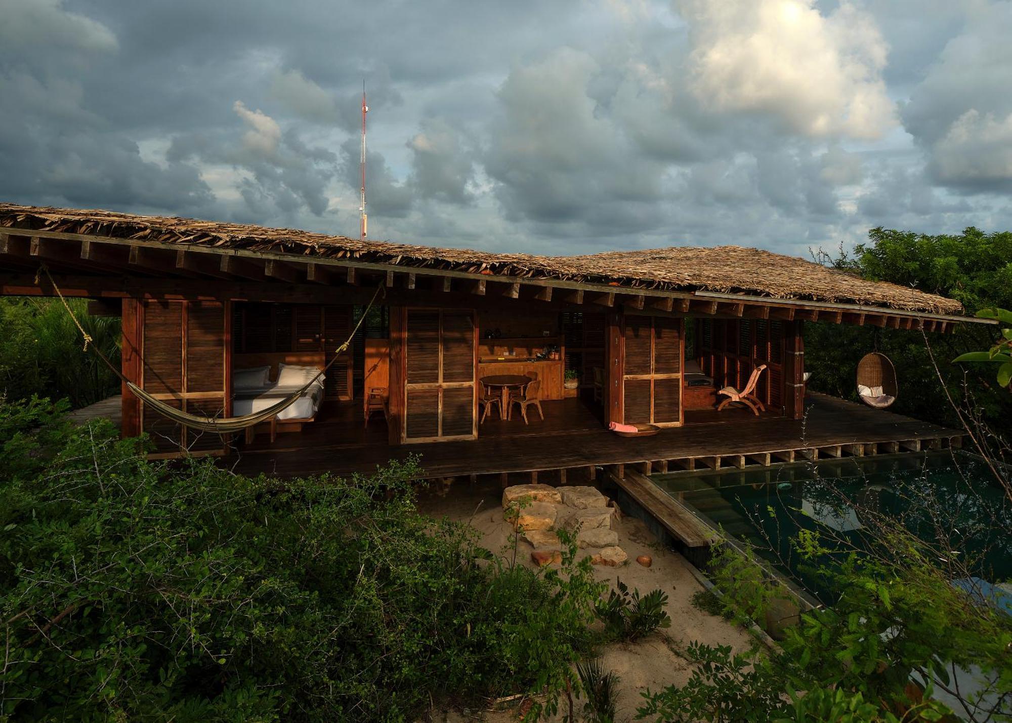 Hotel Punta Pajaros