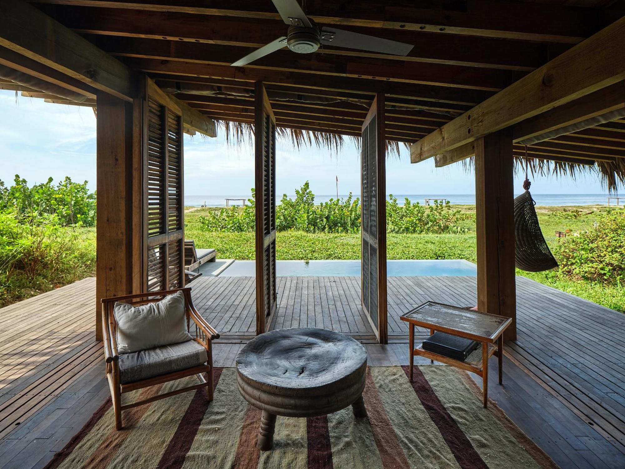Hotel Punta Pajaros