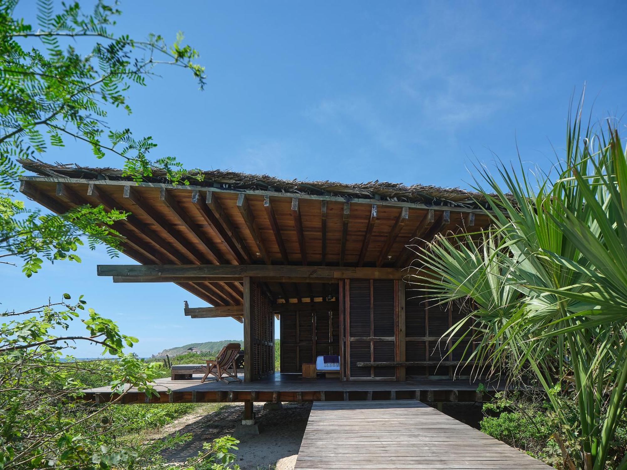 Punta Pajaros Hotel 5*