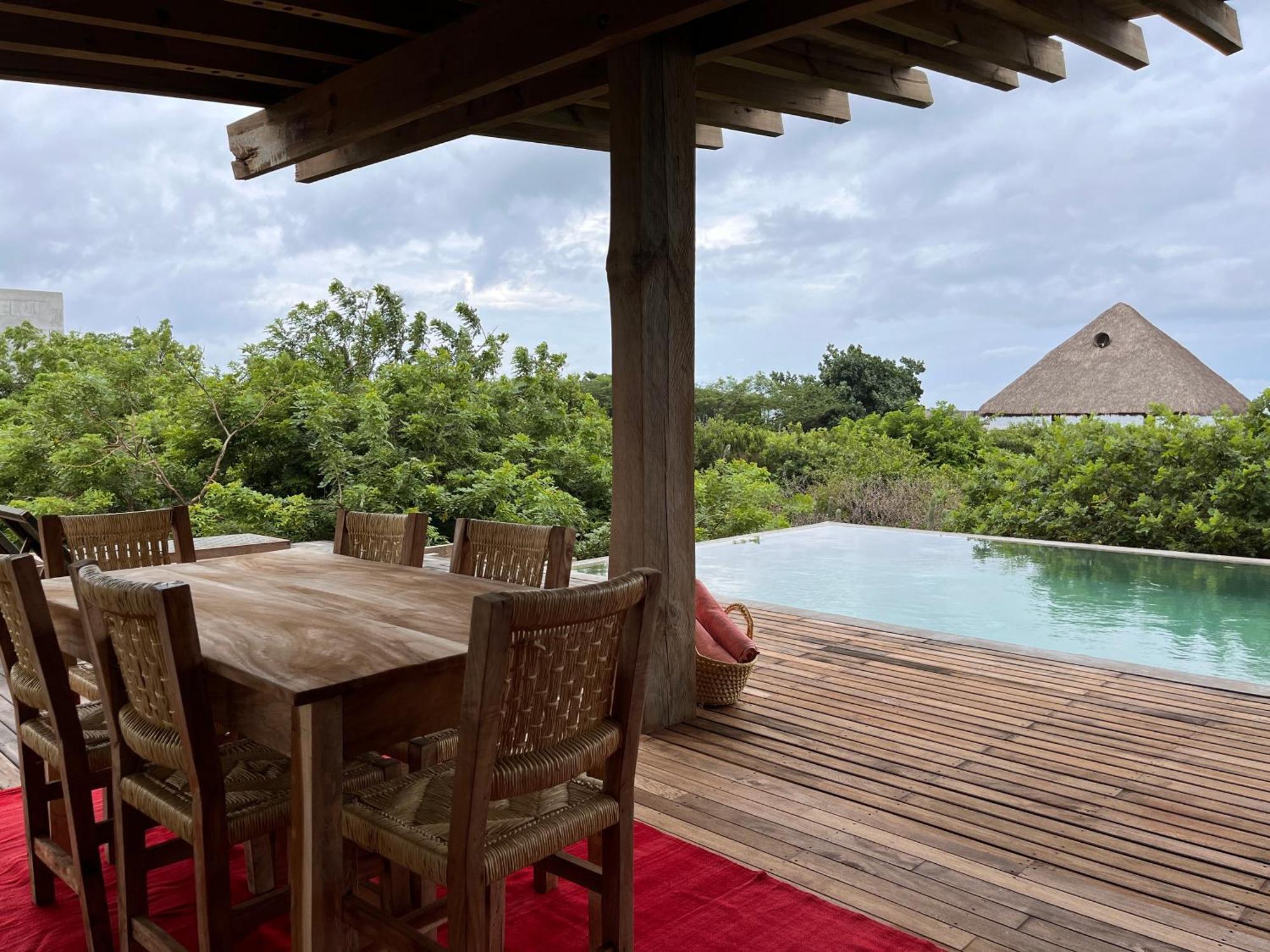 Punta Pajaros Hotel