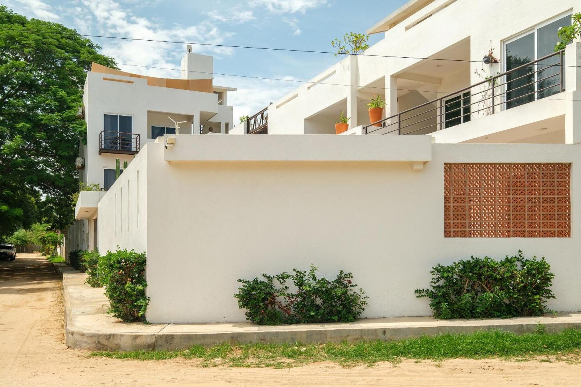 La Aurora Puerto Escondido