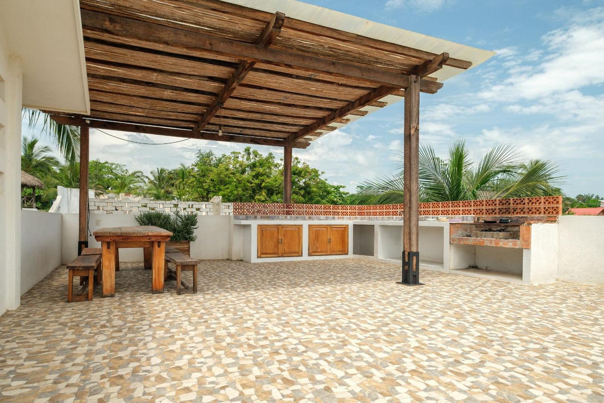 Resort La Aurora Puerto Escondido 3*