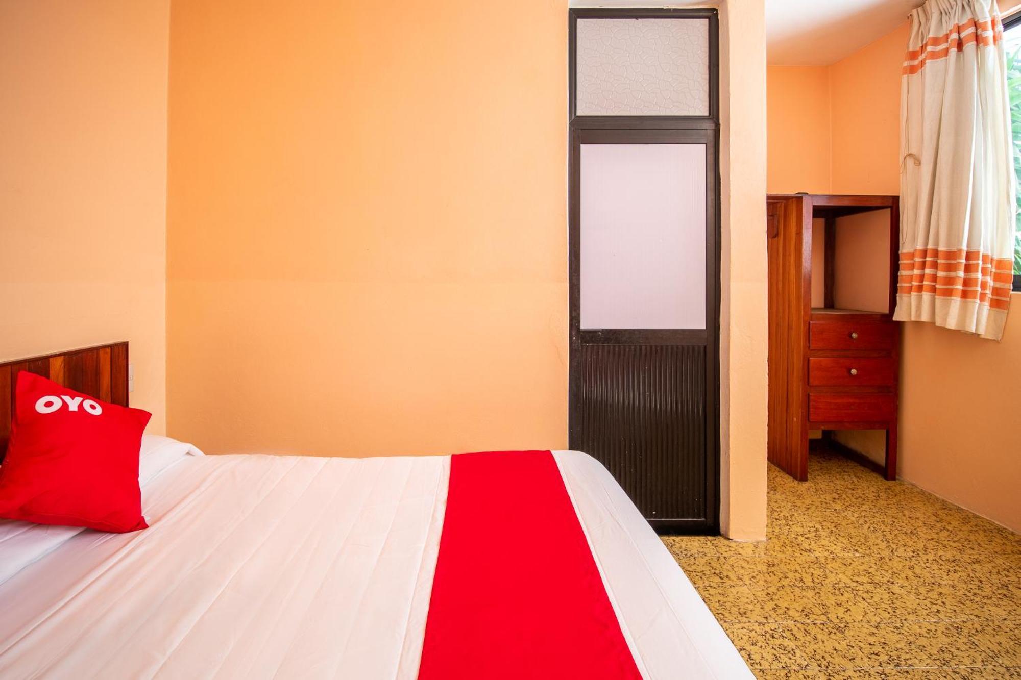 Hotel Arena Surf Hotel, Puerto Escondido 2*